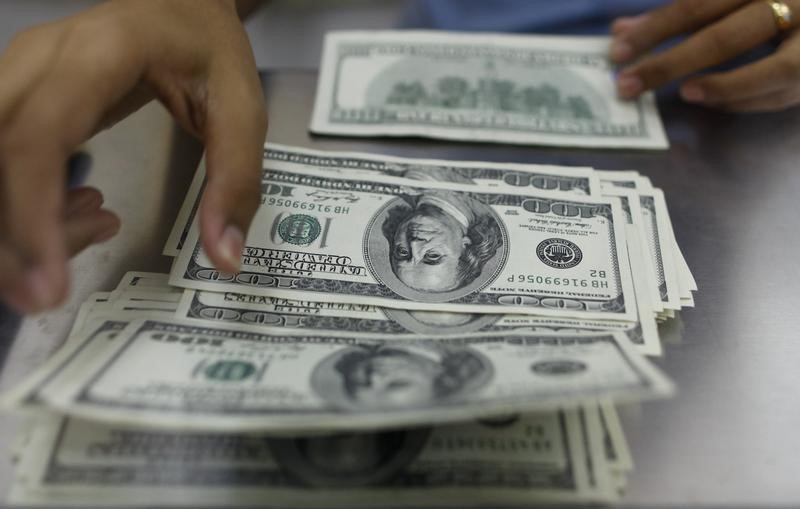 Forex - U.S. Dollar Jumps on News of Trade Talk Extension